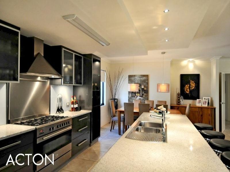 24 Grandmere Parade, Meadow Springs WA 6210