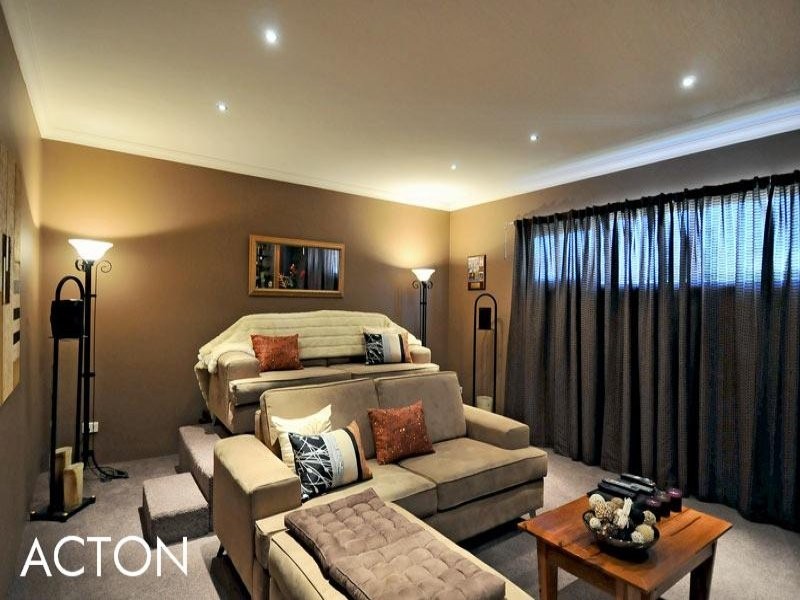 24 Grandmere Parade, Meadow Springs WA 6210