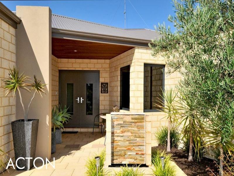 24 Grandmere Parade, Meadow Springs WA 6210