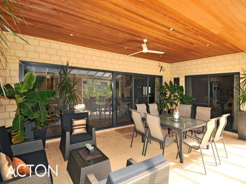 24 Grandmere Parade, Meadow Springs WA 6210