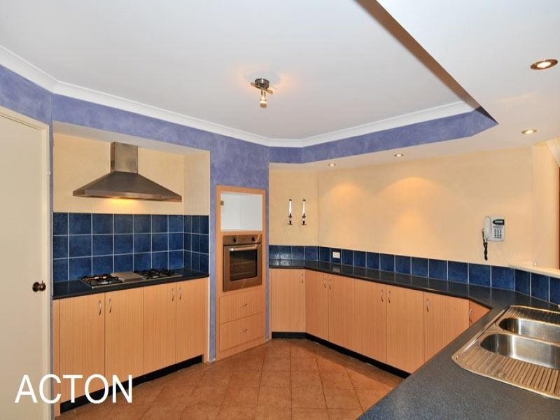 11 Eddy Street, Coodanup WA 6210