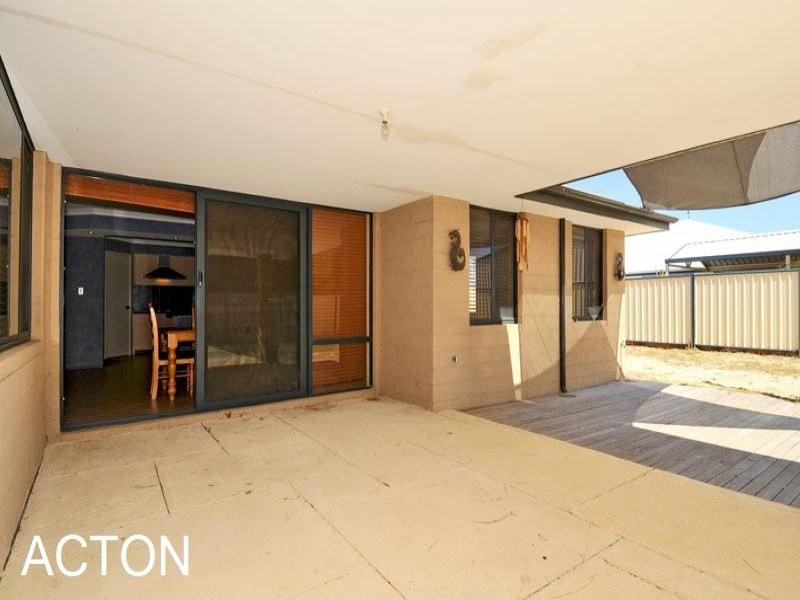 11 Eddy Street, Coodanup WA 6210