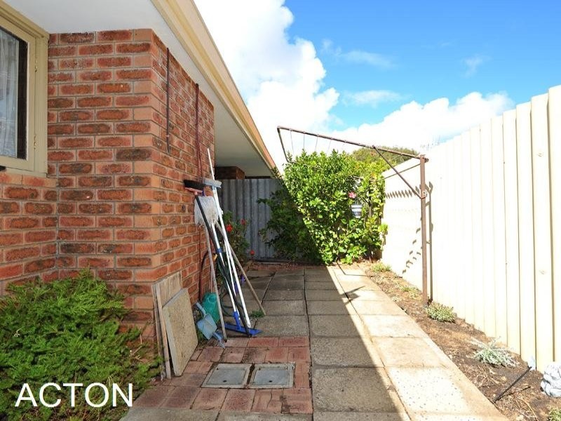 2/7 Hackett Street, Mandurah WA 6210