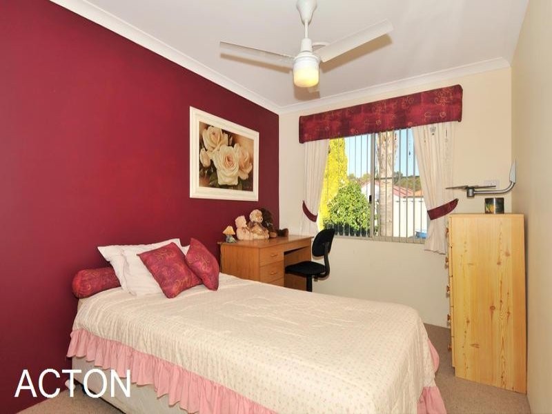 7 Lilac Green, Halls Head WA 6210