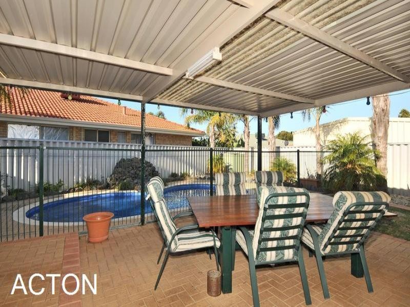 7 Lilac Green, Halls Head WA 6210