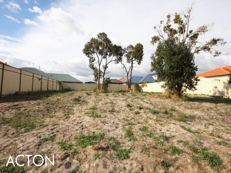 9 Premier Street, Dudley Park WA 6210