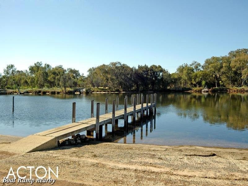 12 Gimlet Street, Coodanup WA 6210