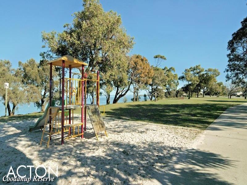 12 Gimlet Street, Coodanup WA 6210