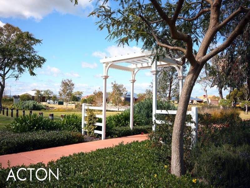 34 Holloway Turn, Ravenswood WA 6208
