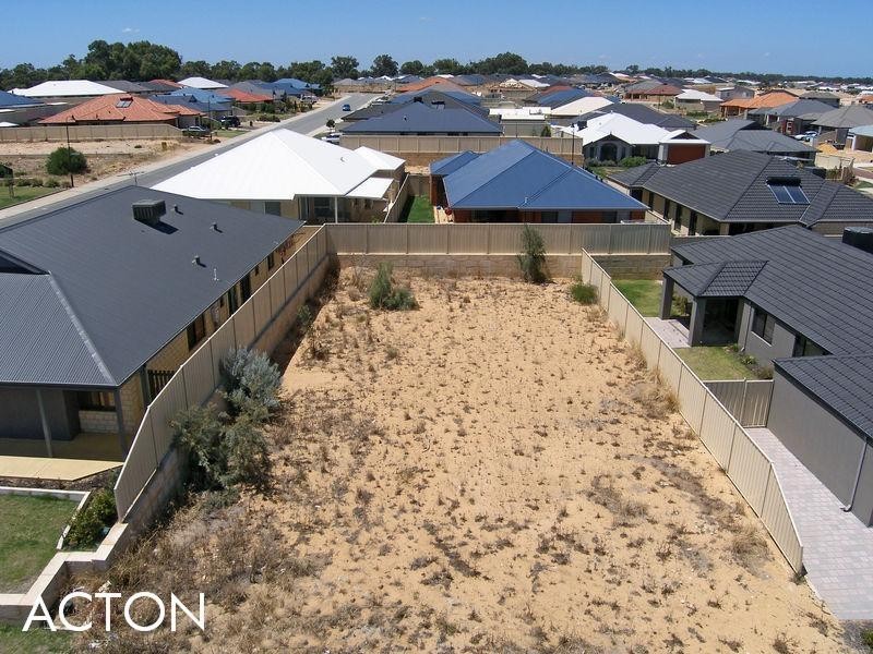 3 Rayner Promenade, Lakelands WA 6180