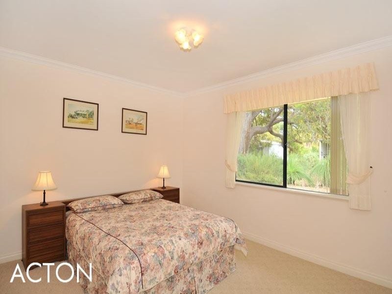 32 Nutbush Avenue, Falcon WA 6210