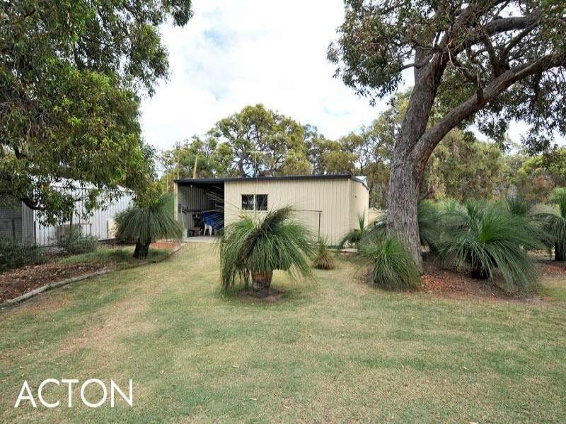 32 Nutbush Avenue, Falcon WA 6210