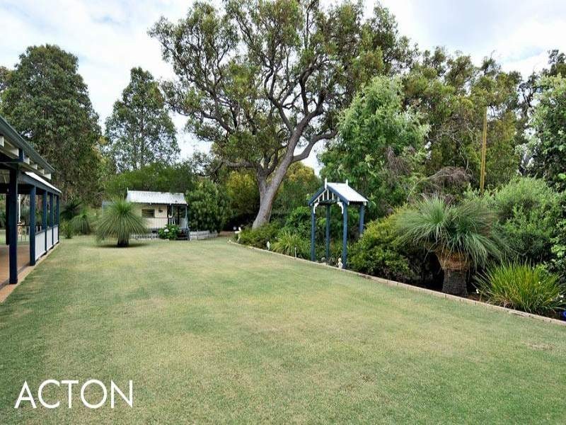 32 Nutbush Avenue, Falcon WA 6210