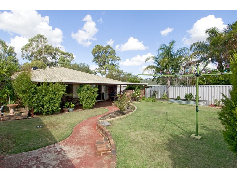 17 Balranald Street, Dudley Park WA 6210