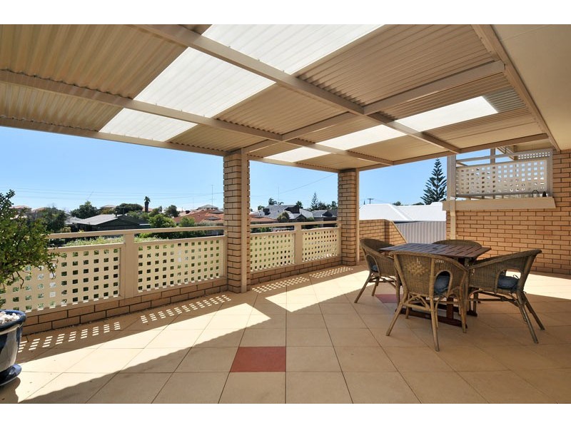 16 Bentley Street, Singleton WA 6175