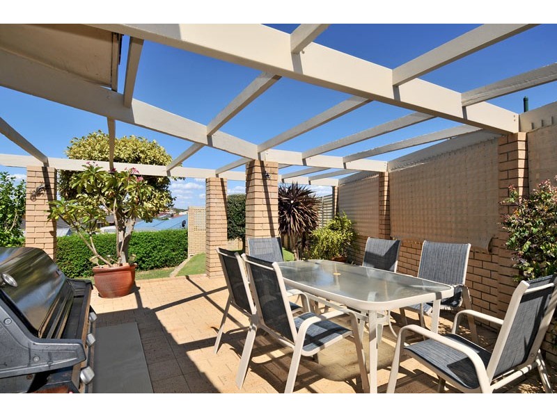 16 Bentley Street, Singleton WA 6175