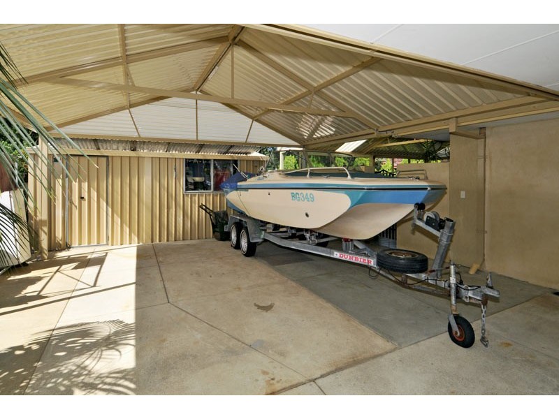 3 Nutans Court, Halls Head WA 6210