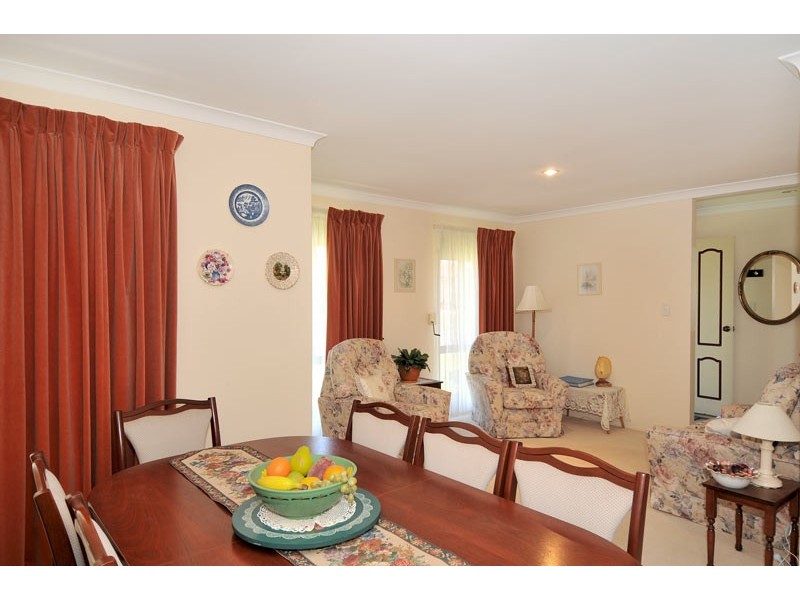 4 Waxberry Close, Halls Head WA 6210