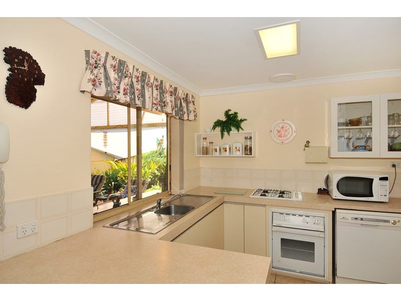 4 Waxberry Close, Halls Head WA 6210