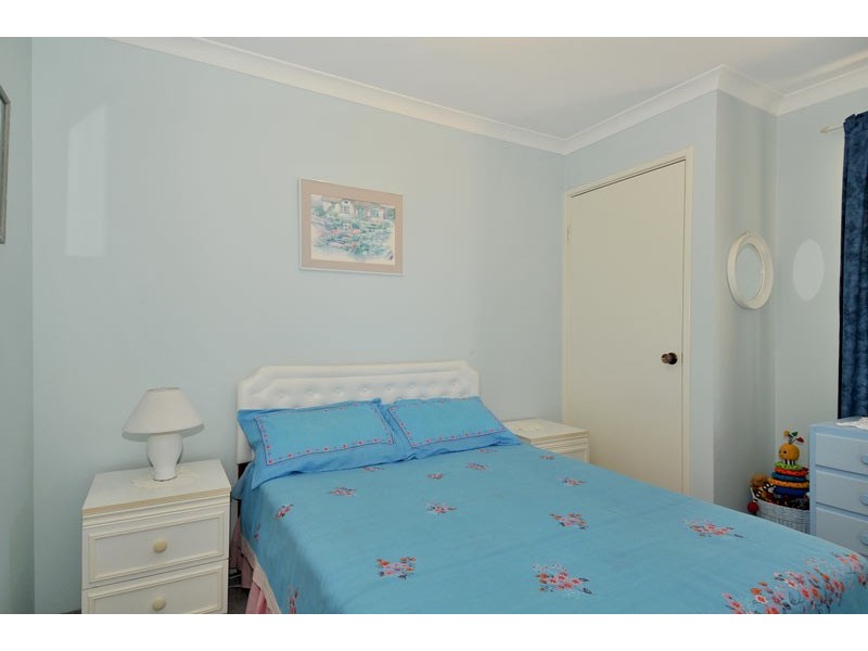 4 Waxberry Close, Halls Head WA 6210