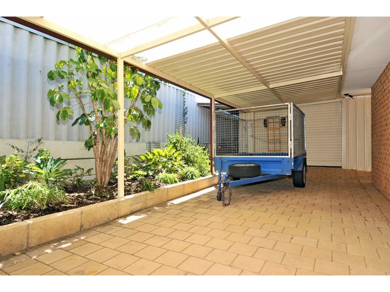 4 Waxberry Close, Halls Head WA 6210