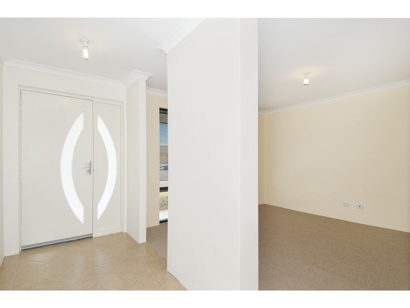 22 Kirkland Ave, Meadow Springs WA 6210