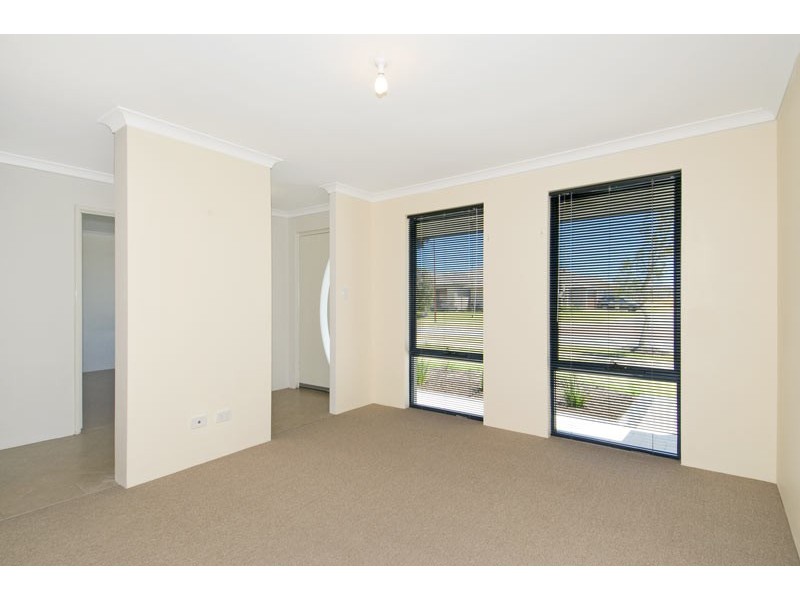 22 Kirkland Ave, Meadow Springs WA 6210