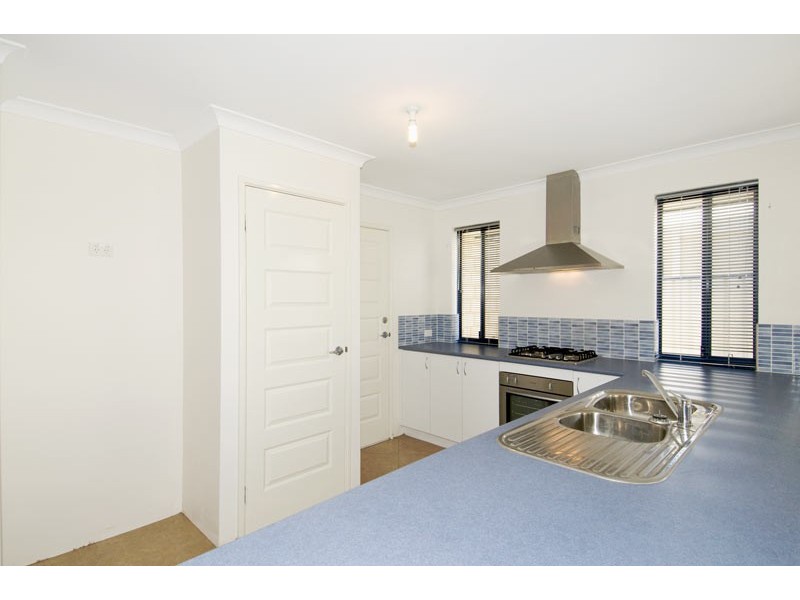 22 Kirkland Ave, Meadow Springs WA 6210