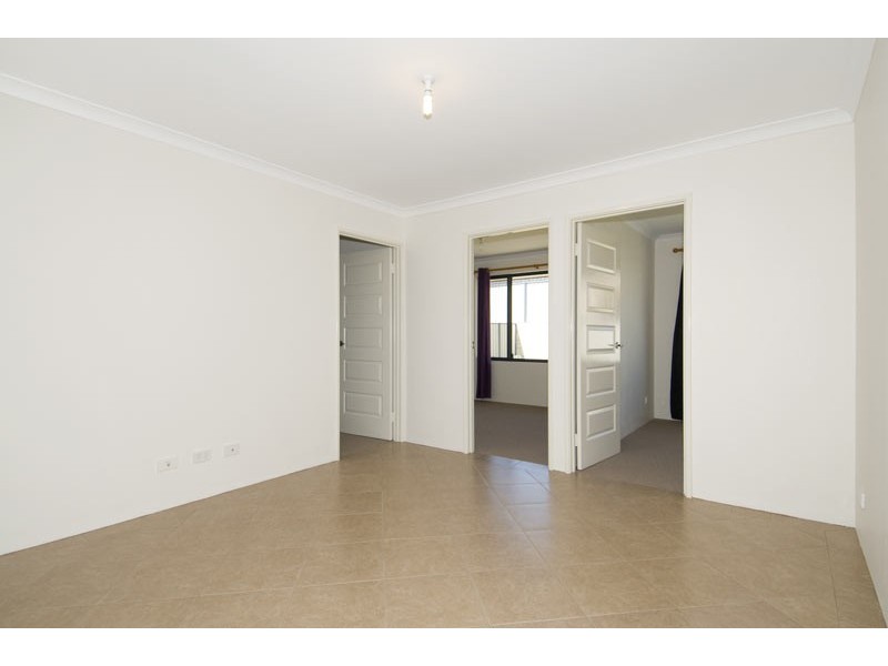 22 Kirkland Ave, Meadow Springs WA 6210