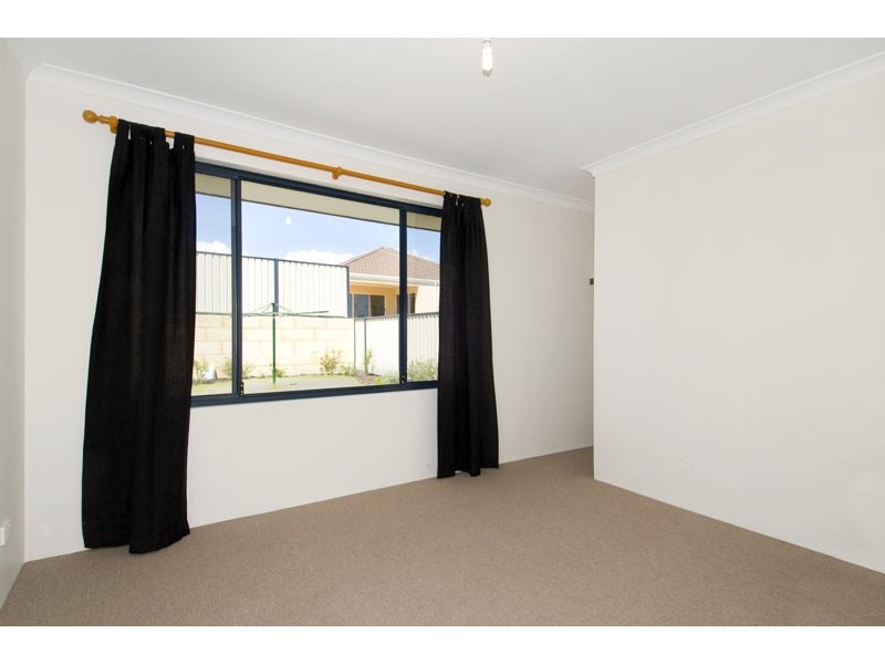 22 Kirkland Ave, Meadow Springs WA 6210