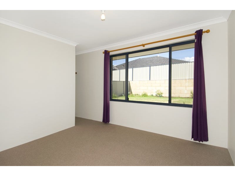 22 Kirkland Ave, Meadow Springs WA 6210