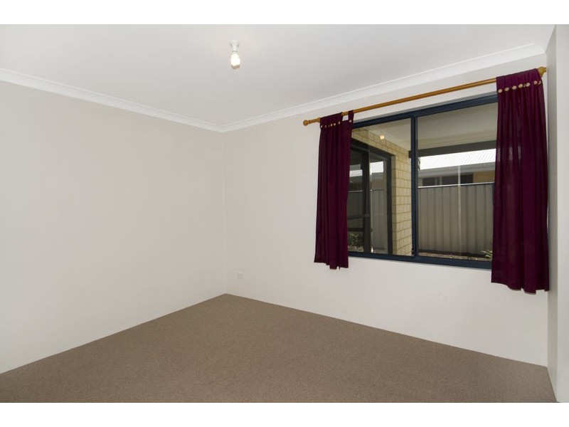 22 Kirkland Ave, Meadow Springs WA 6210