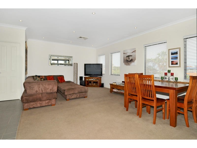 17/6 Valley Road, Halls Head WA 6210