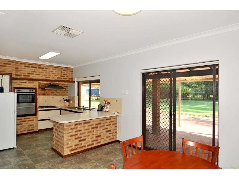 26 Matthie Road, Barragup WA 6209