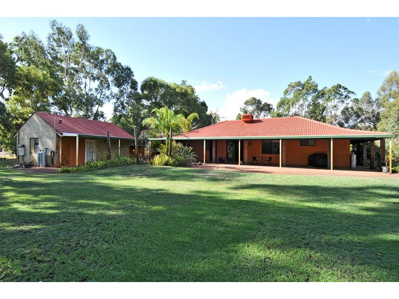 26 Matthie Road, Barragup WA 6209