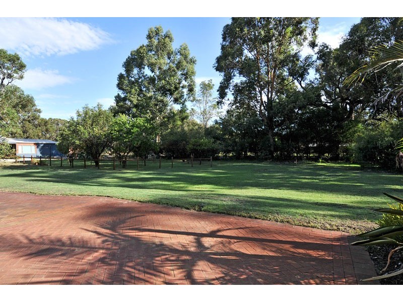 26 Matthie Road, Barragup WA 6209