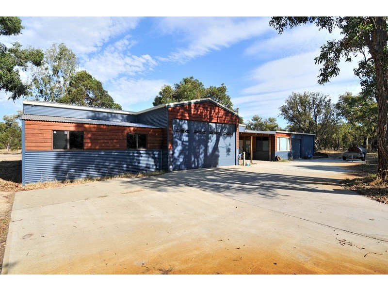 26 Matthie Road, Barragup WA 6209