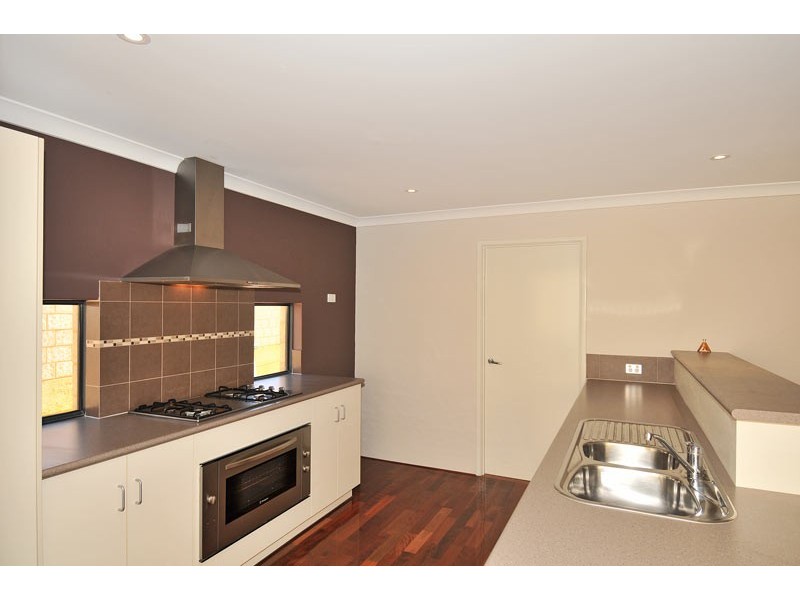 16 Paperbark Way, Wannanup WA 6210
