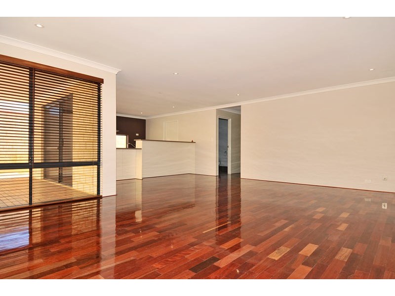 16 Paperbark Way, Wannanup WA 6210