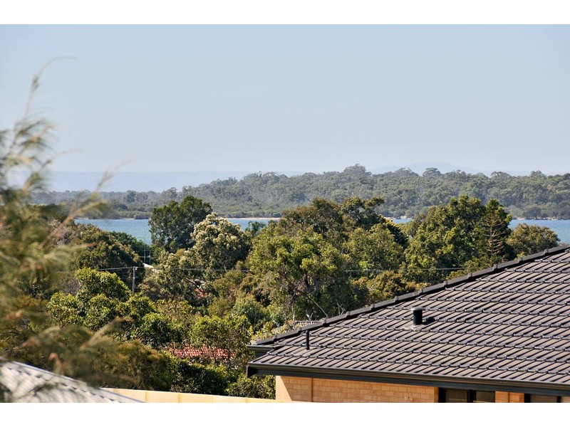 16 Paperbark Way, Wannanup WA 6210