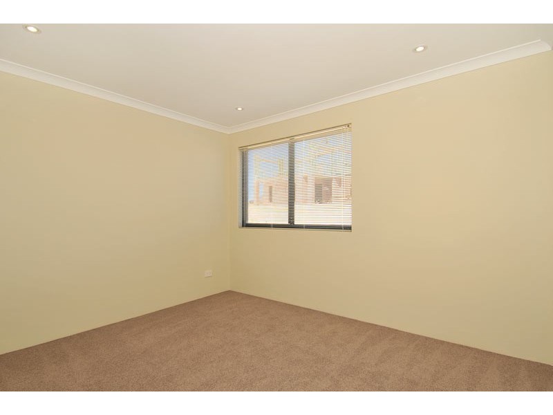 16 Paperbark Way, Wannanup WA 6210