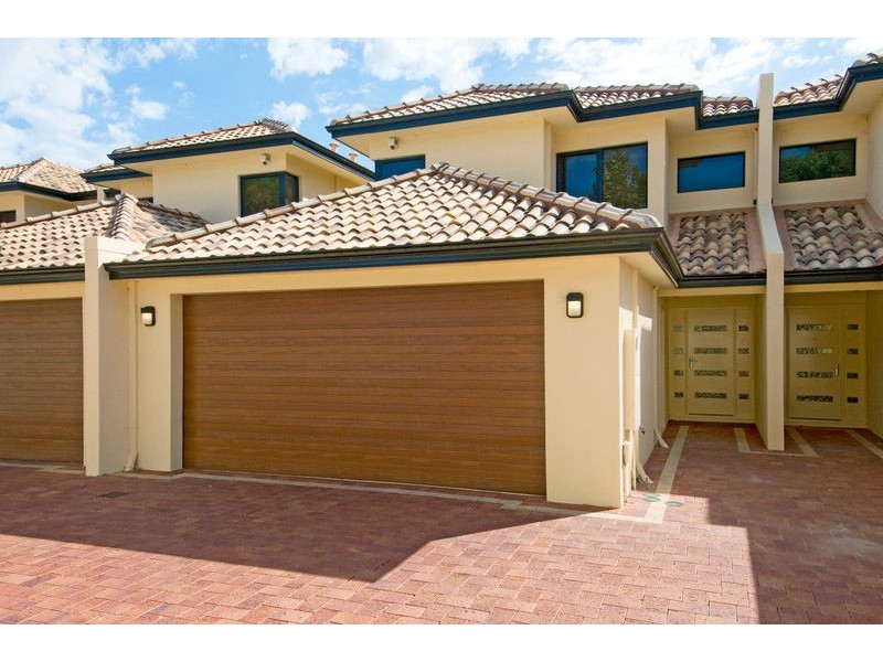 4/21 Pebble Beach Boulevard, Meadow Springs WA 6210