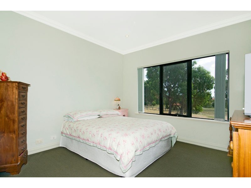 4/21 Pebble Beach Boulevard, Meadow Springs WA 6210