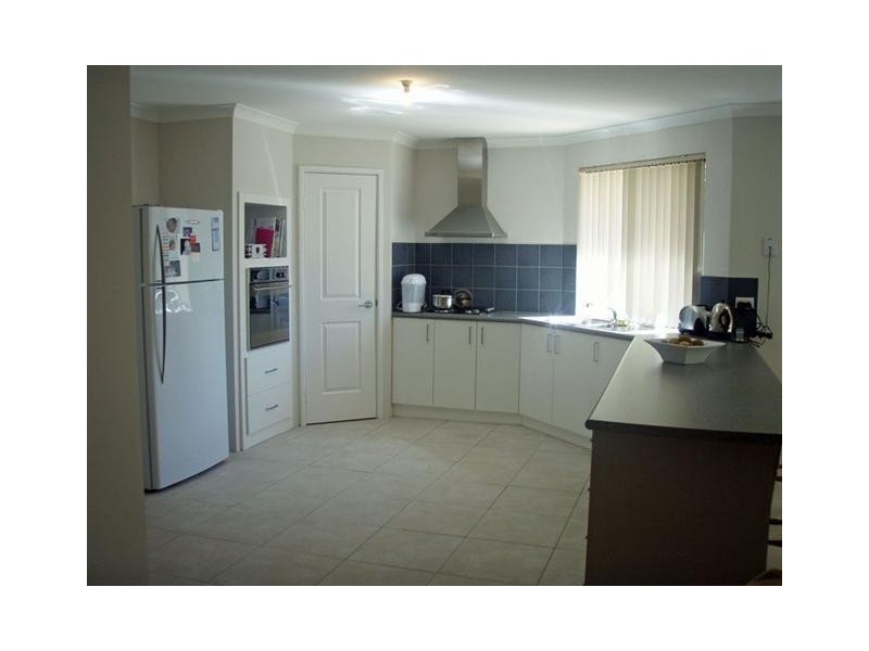 13 Moonbrook Way, Meadow Springs WA 6210