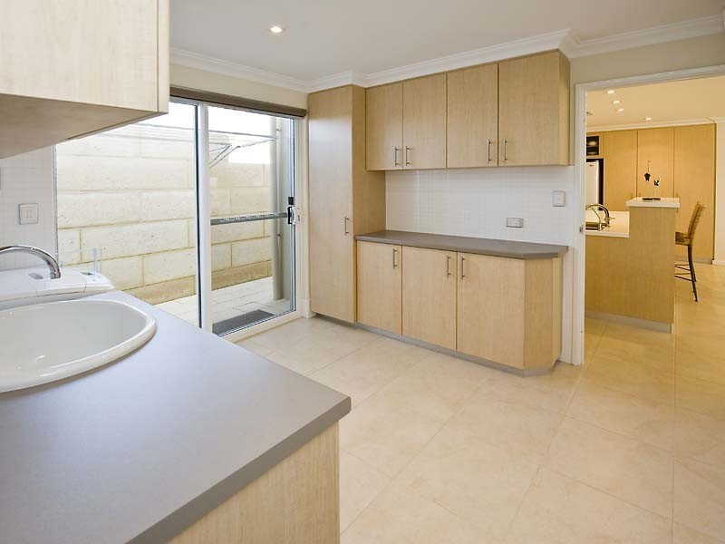 143 Darwin Terrace, Dudley Park WA 6210