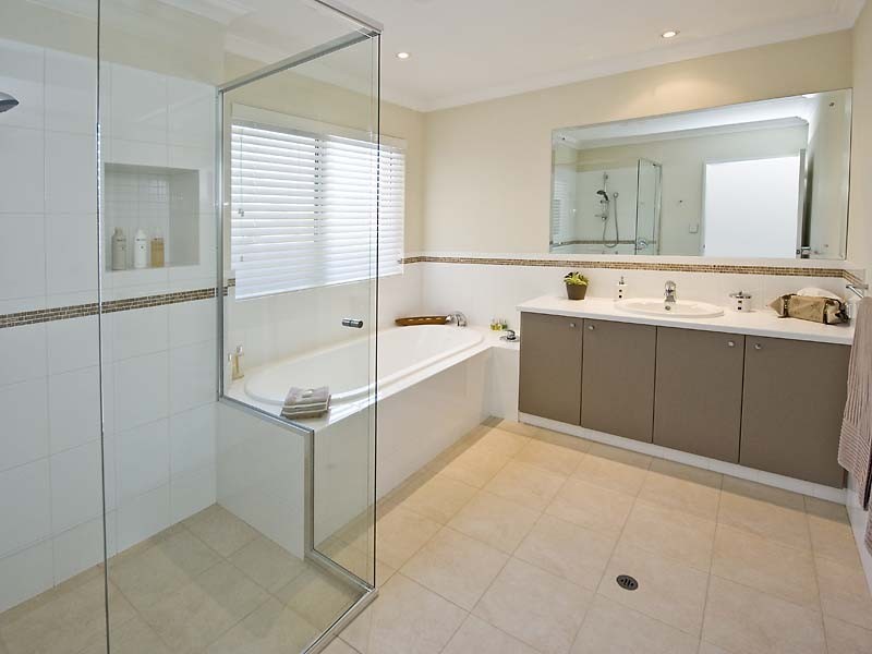 143 Darwin Terrace, Dudley Park WA 6210