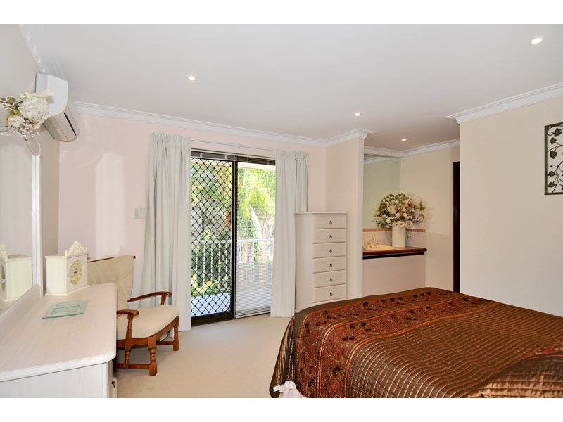 18 Armstrong Street, Halls Head WA 6210