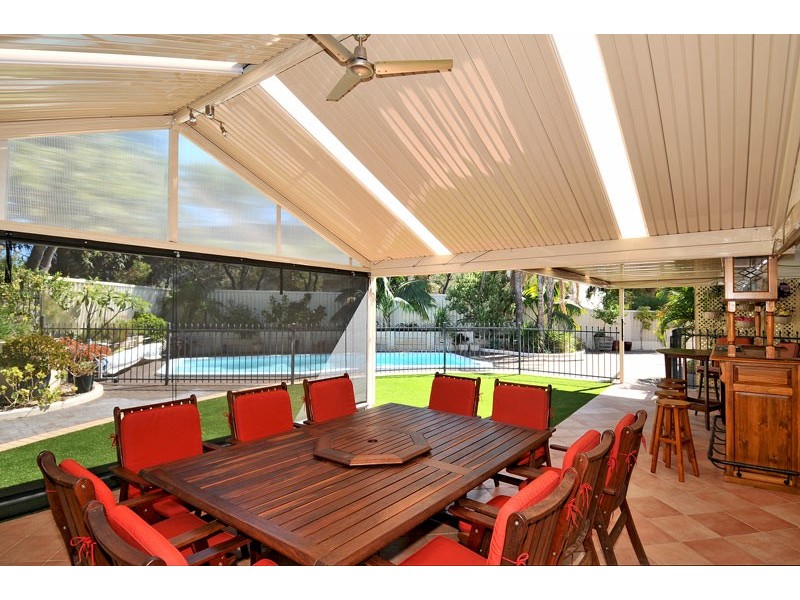 18 Armstrong Street, Halls Head WA 6210