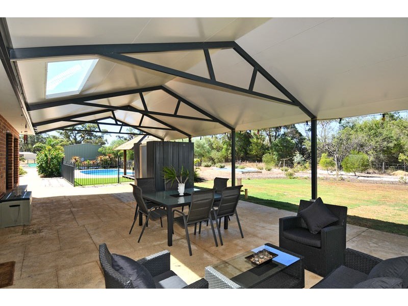 23 Thomasfield Place, Ravenswood WA 6208