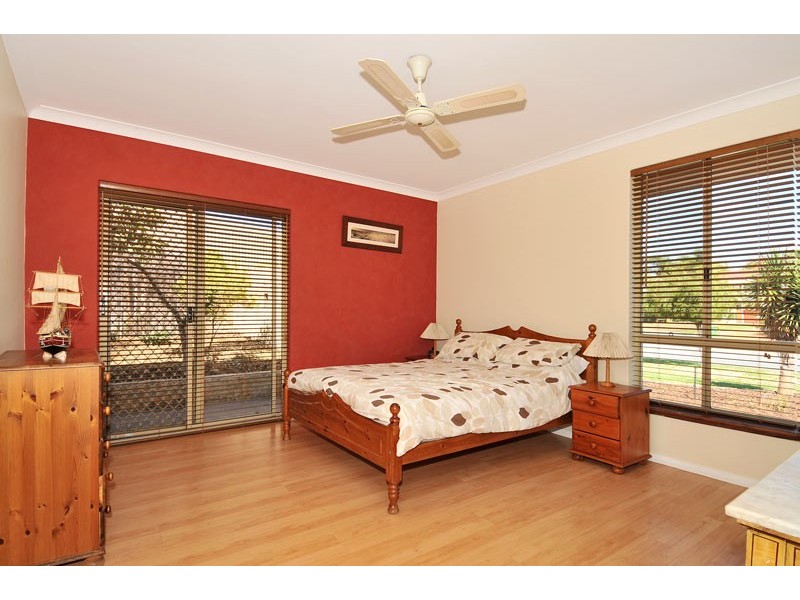12 Seawind Drive, Silver Sands WA 6210